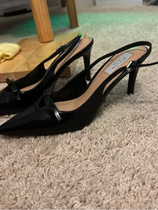STEVE MADDEN Black Pointed Slingback Bow Pumps - Picture 2 of 6